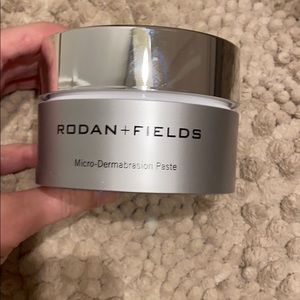 Rodan & fields micro dermabrasion paste